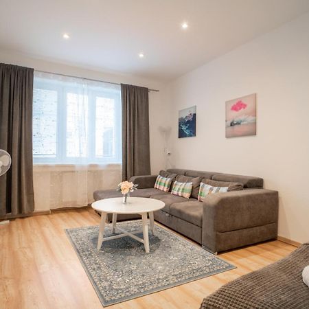 Sukromny Staromestsky Apartman V Uzasnej Lokalite/Cozy Old-Town Apartment In A Great Neighborhood Bratislava Buitenkant foto
